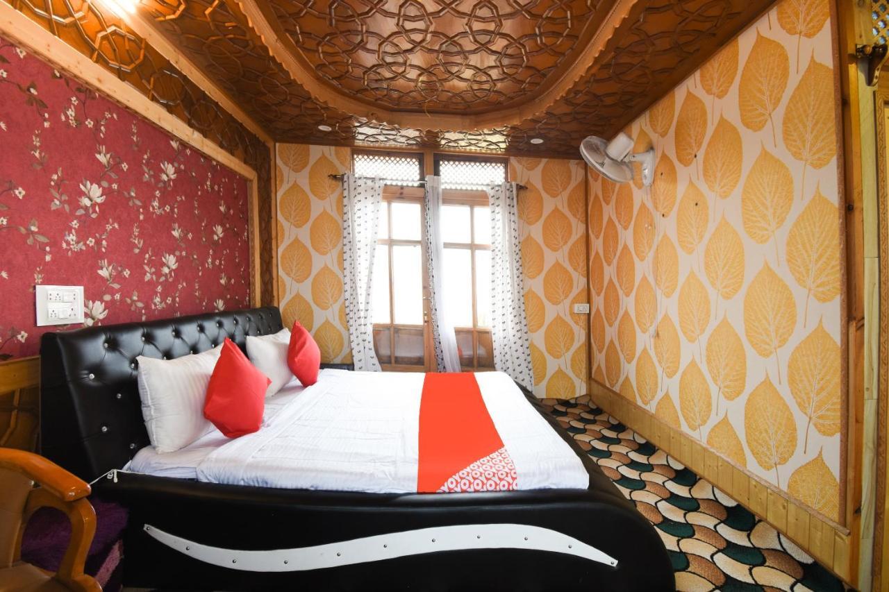 Oyo 66637 Merlin Group Of Houseboats Hotel Srīnagar Kültér fotó