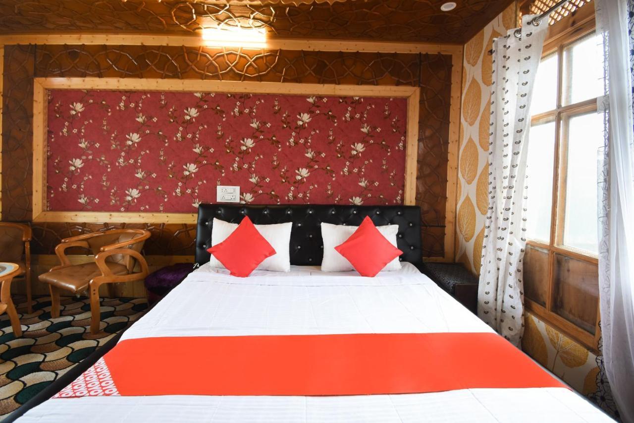 Oyo 66637 Merlin Group Of Houseboats Hotel Srīnagar Kültér fotó